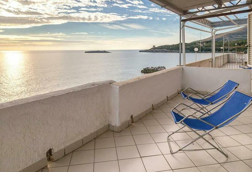 آپارتمان 1 خوابه, Residence La Punta