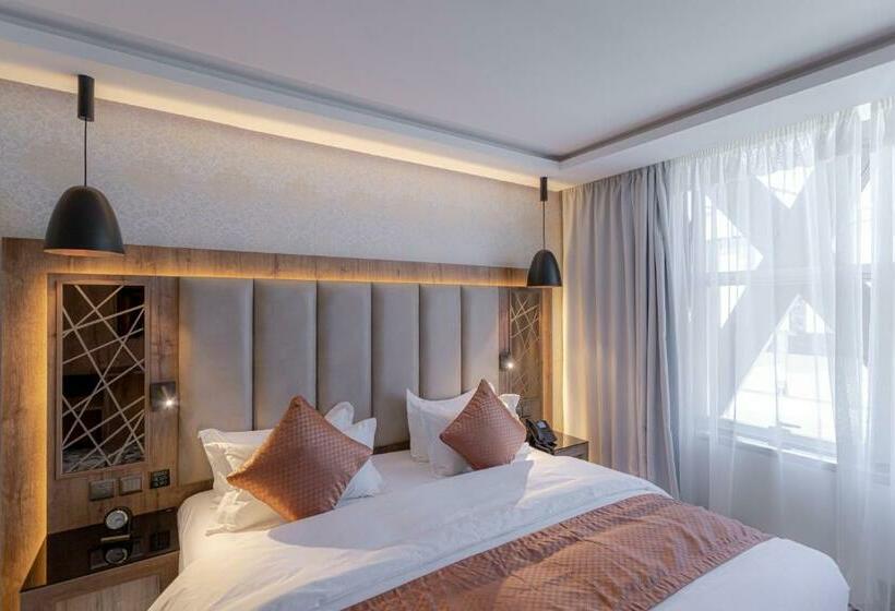 스위트, Gacine Hotel Al Tahlia