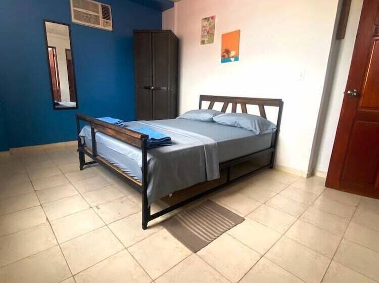 Номер Стандарт, Hostal Cigarra