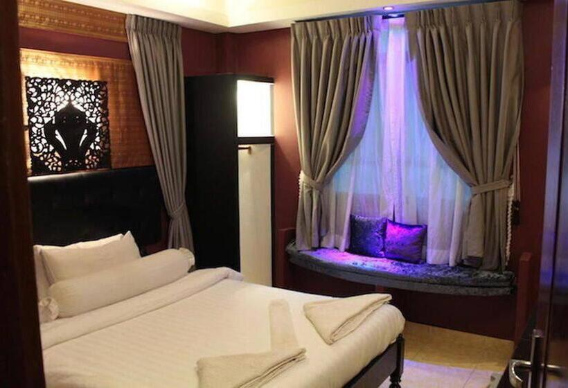 سوییت, Naga Angkor Hostel