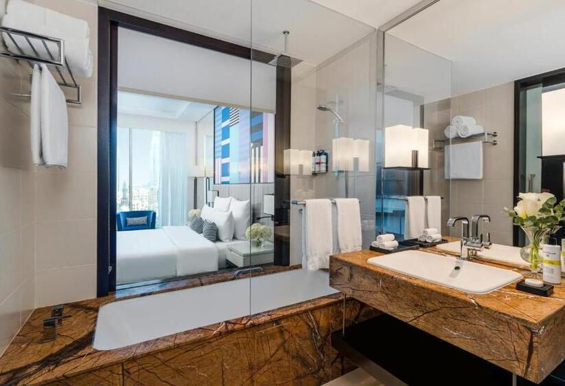 Номер Superior Кровать Кинг, Pullman Dubai Downtown