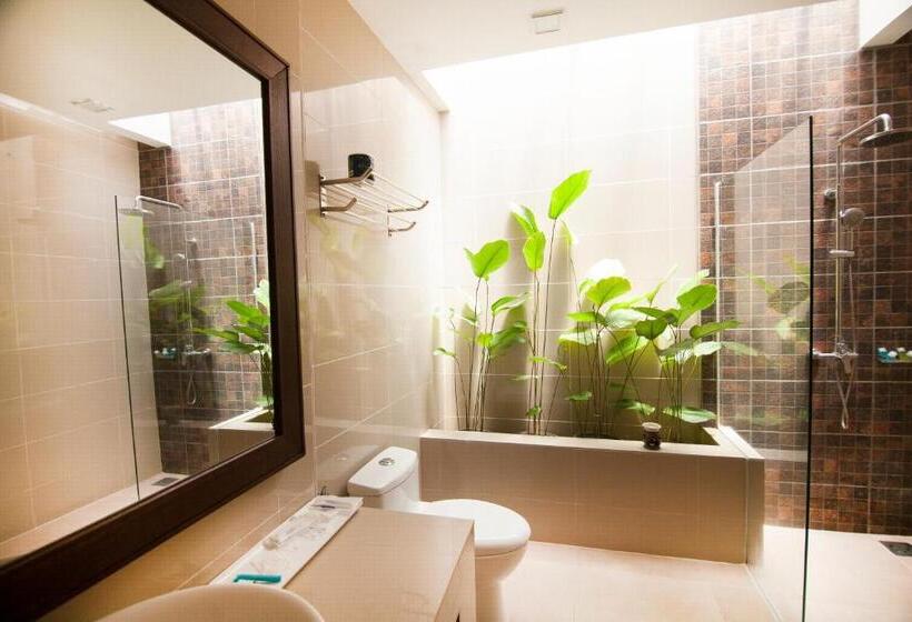 اتاق لوکس با تراس, Palette Telaga Terrace Boutique Resort