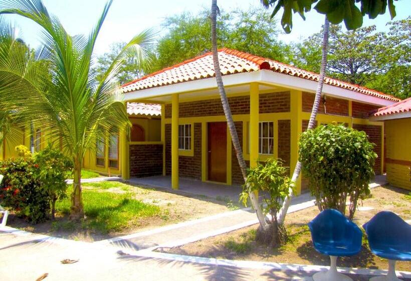 Семейный Номер, Tropiclub Playa El Cuco