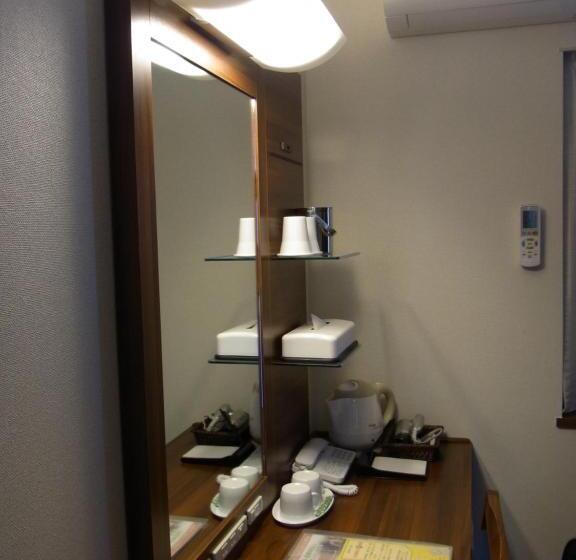 اتاق استاندارد یک نفره, Uozu Manten Hotel Ekimae