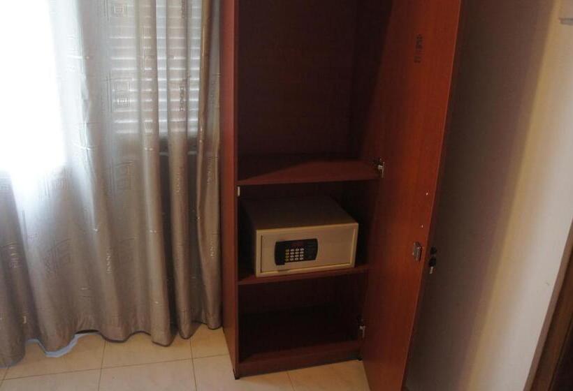 Номер Superior, Sam's Guest House