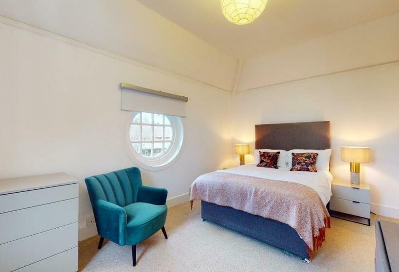Номер Deluxe, The Vicarage Tooting, Sw17