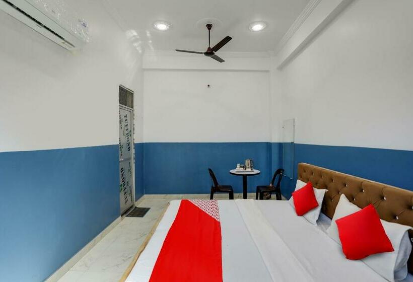 三人经典房间, Oyo Flagship 81149 Kiran Raj Palace
