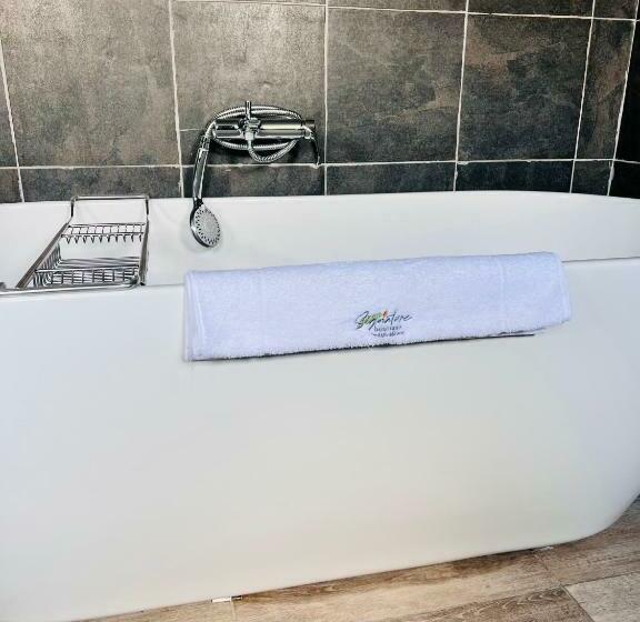 اتاق سوپریور با تخت بزرگ, Signature Boutique Guesthouse