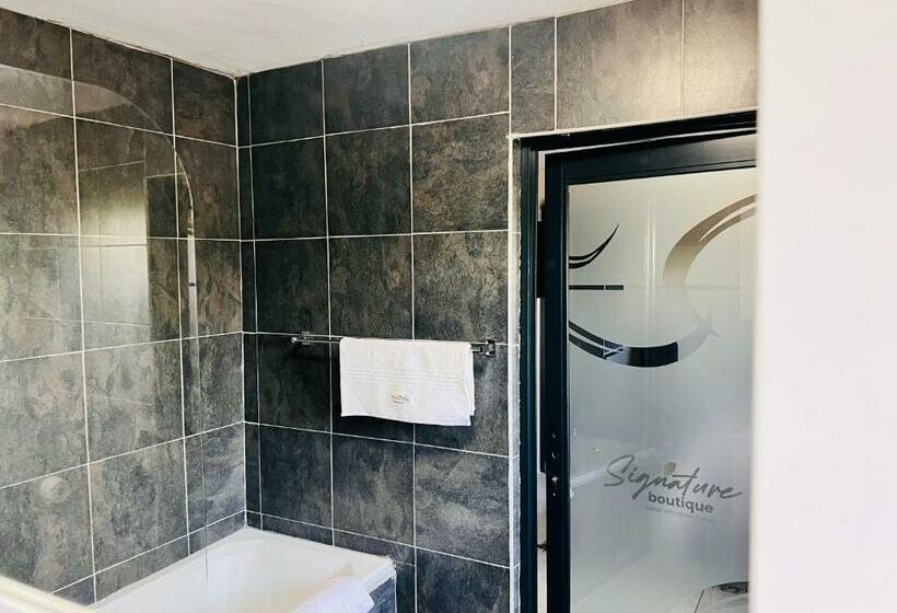 اتاق لوکس, Signature Boutique Guesthouse