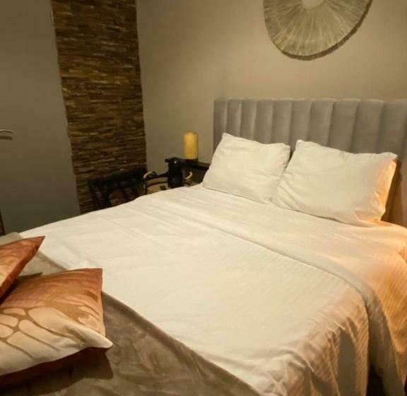 标准间, B&b Anguli