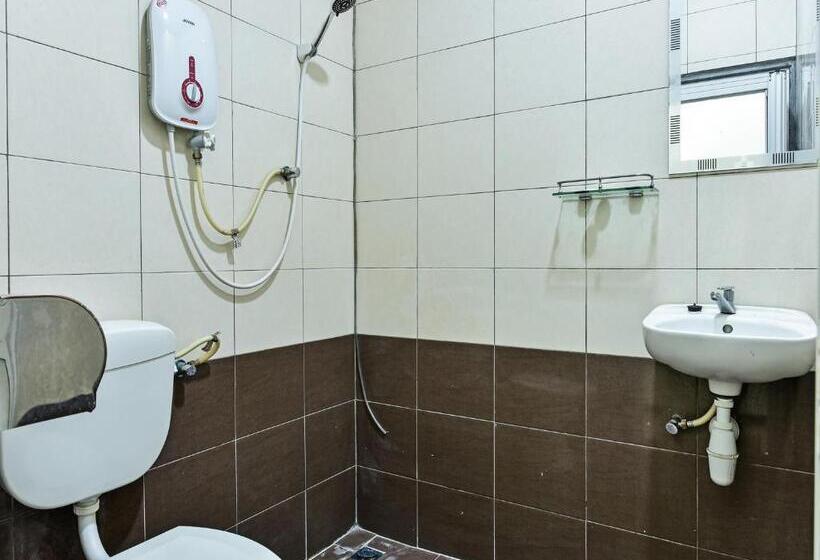 Номер Deluxe, Capital O 90761 D Jiwa