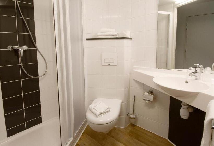 اتاق استاندارد چهار تخته, Hôtel Lodge In Paris 13