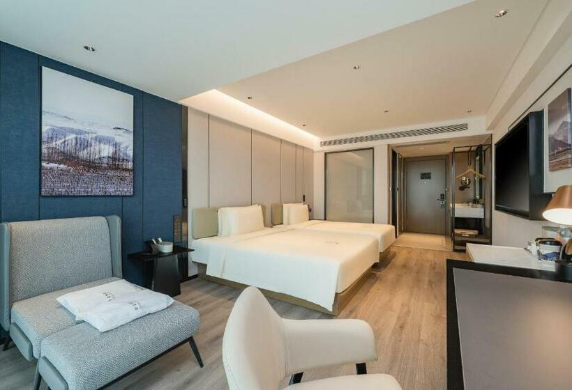Номер Стандарт, Atour Hotel Qingdao Central Business District University Of Science And Technology