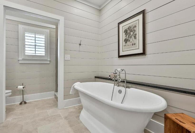 스위트 킹사이즈 침대, The Cottages At Laurel Brooke