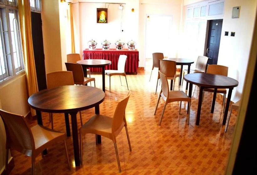 Четырехместный Номер Стандарт, Lily Guest House