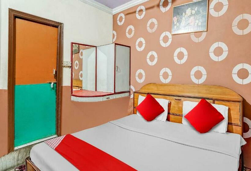 Habitación Triple Clásica, Spot On Hotel Maharaja Inn