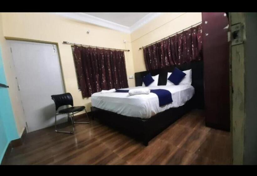 Номер Deluxe, Goroomgo Salt Lake Palace Kolkata