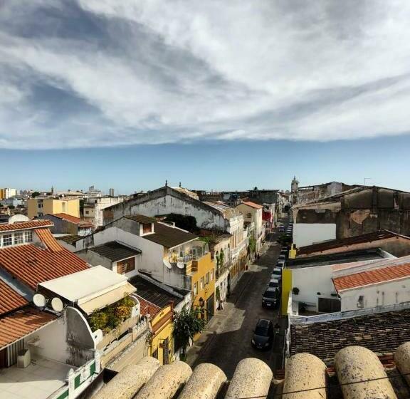 اتاق لوکس با بالکن, Villa Salvador