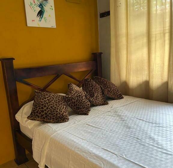 اتاق استاندارد, M R Hostele Wellness