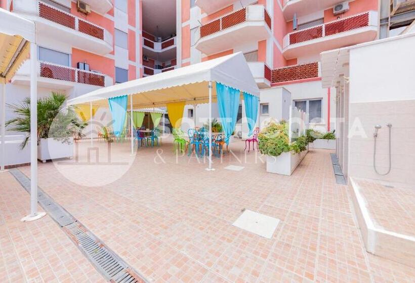 آپارتمان 1 خوابه همکف, Sky View Salento