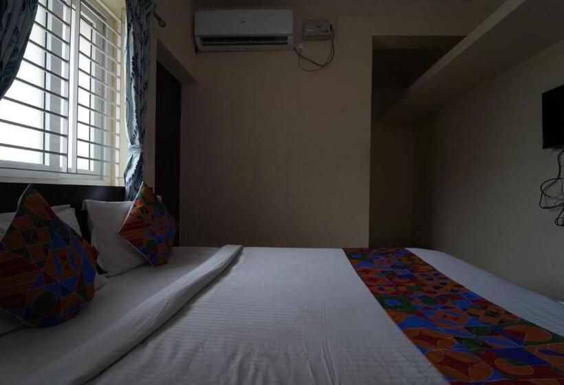 اتاق استاندارد با بالکن, Vangal Nest Peelamedu Psg Stay