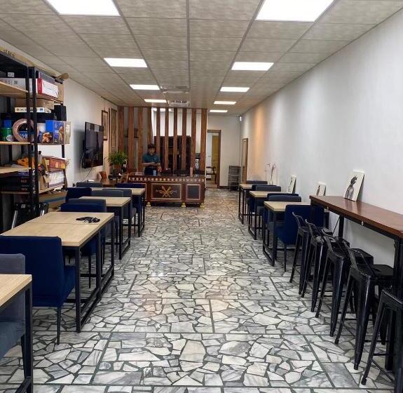اتاق استاندارد چهار تخته, Lemuju B&b