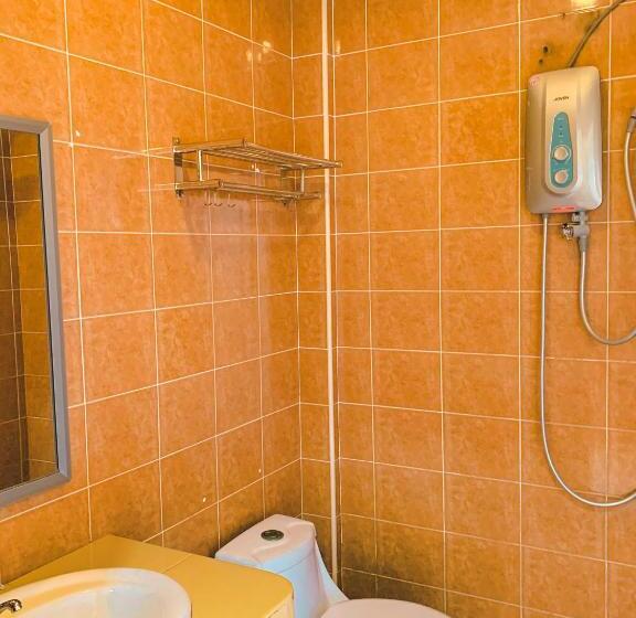 اتاق سوپریور, Amzar Motel Cenang