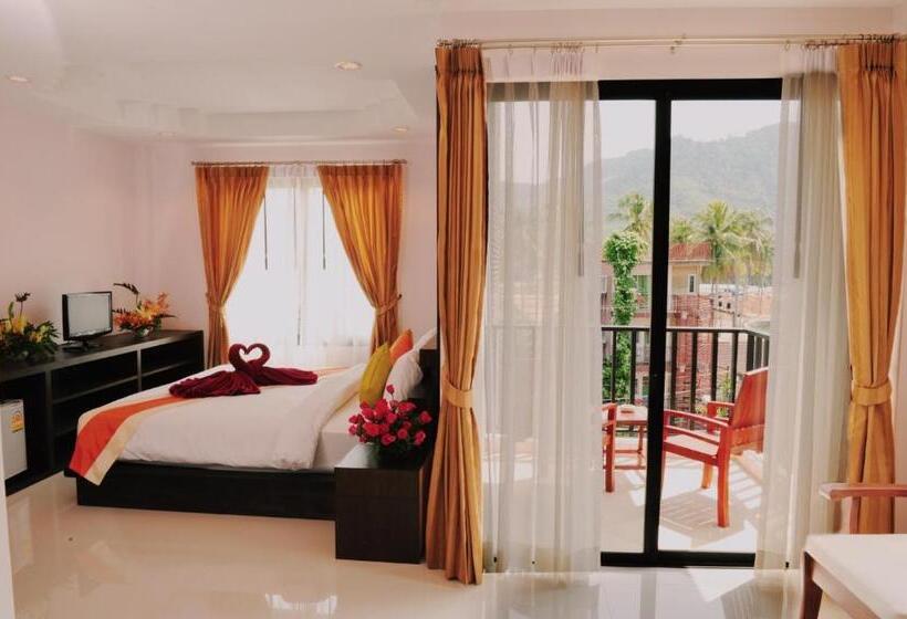 Habitación Deluxe Vista Ciudad, Ice Kamalabeach