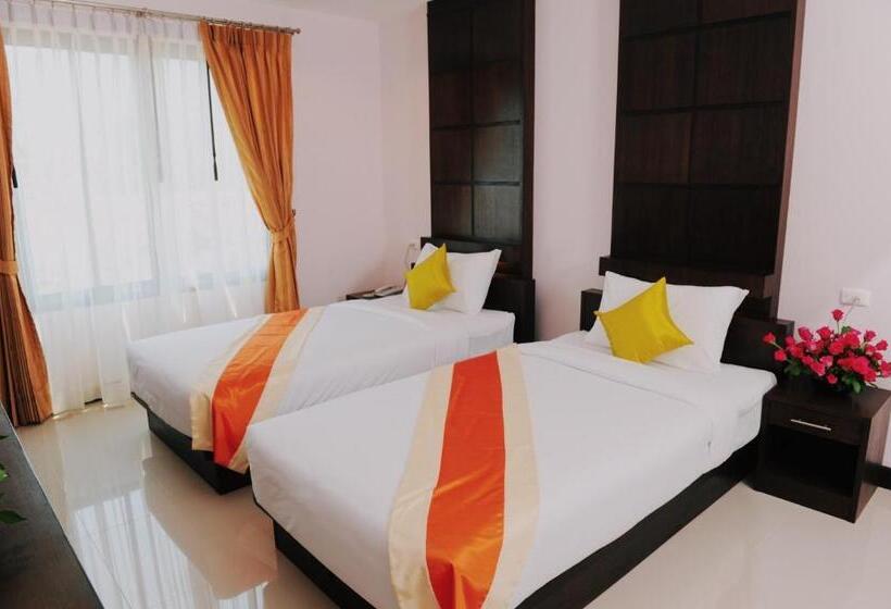 Habitación Deluxe Vista Ciudad, Ice Kamalabeach