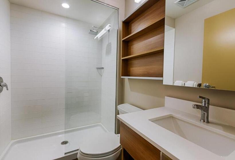 חדר סטנדרט, Microtel Casselman
