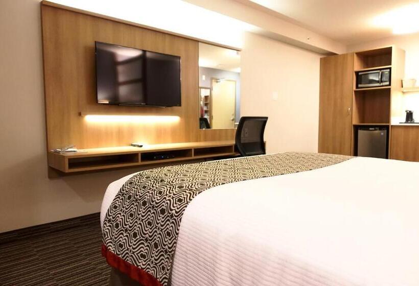 סוויטה, Microtel Casselman