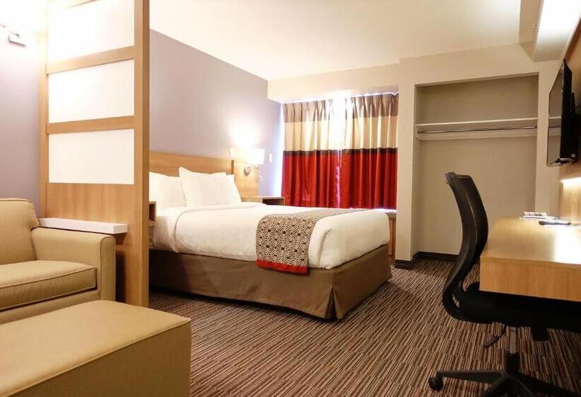 スイート, Microtel Casselman