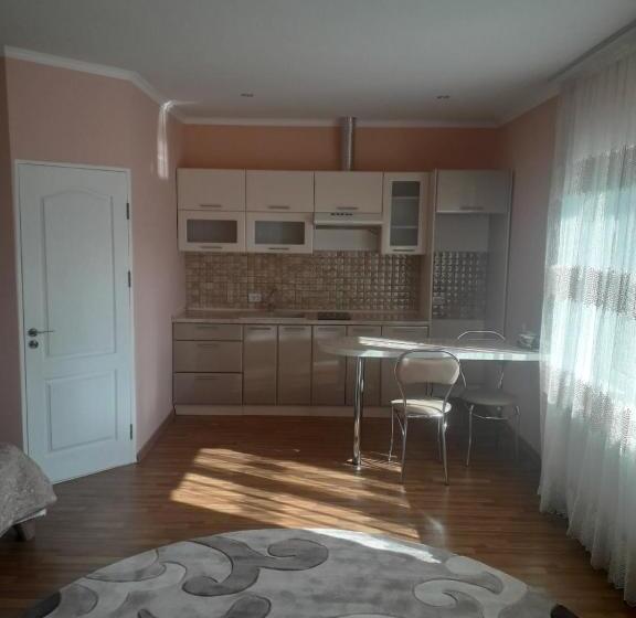 Quarto Familiar, аромат греції