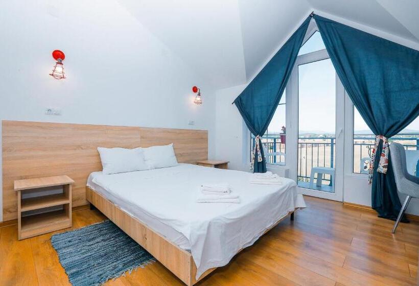 اتاق استاندارد, Laguna Beach Club Bazaleti Lake