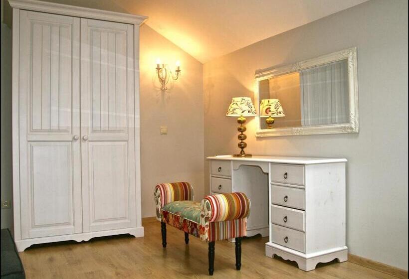اتاق لوکس, More Guesthouse