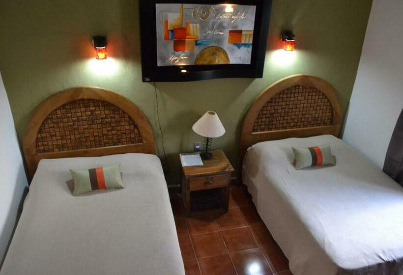 Quarto Quádruplo Estandar, La Ventana Del Tepozteco