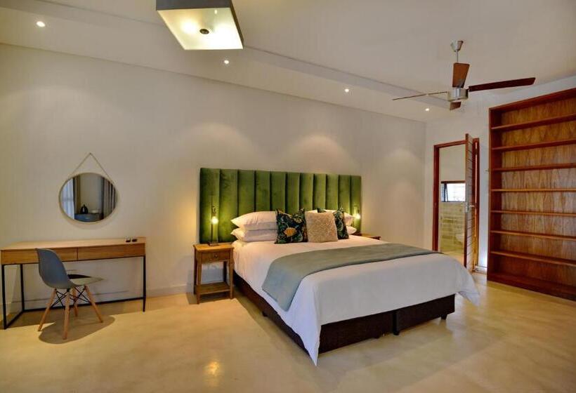 اتاق استاندارد, Ladybird Lodge