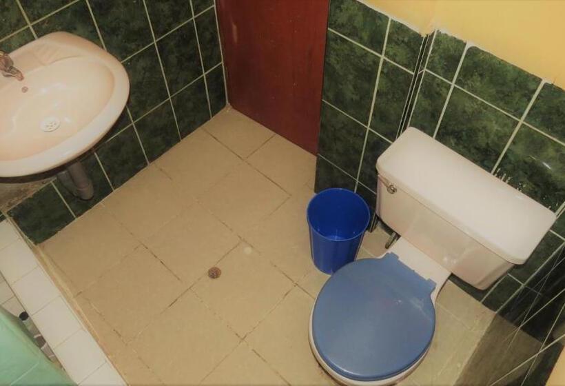 اتاق استاندارد چهار تخته, Nery Lodging