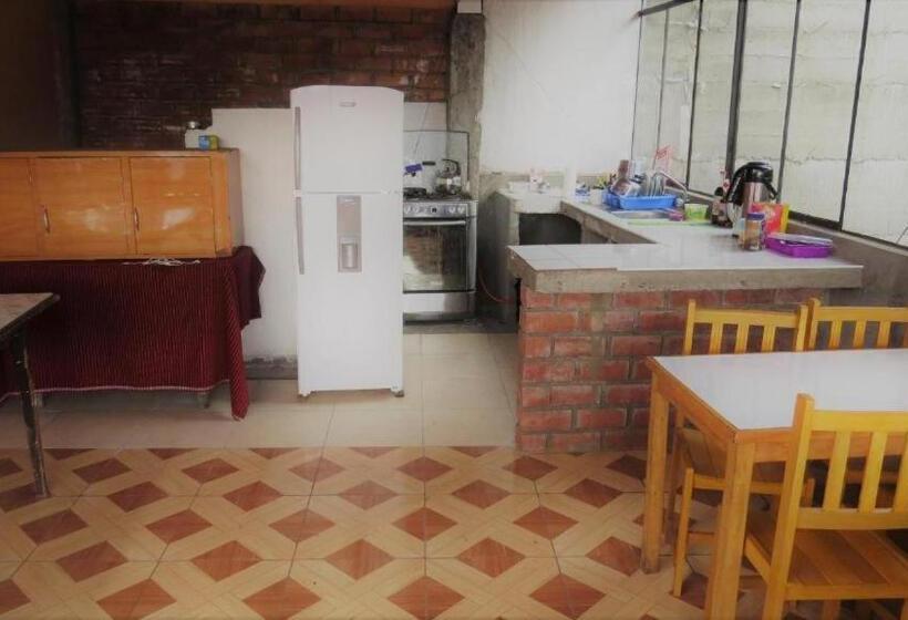 اتاق استاندارد سه نفره, Nery Lodging
