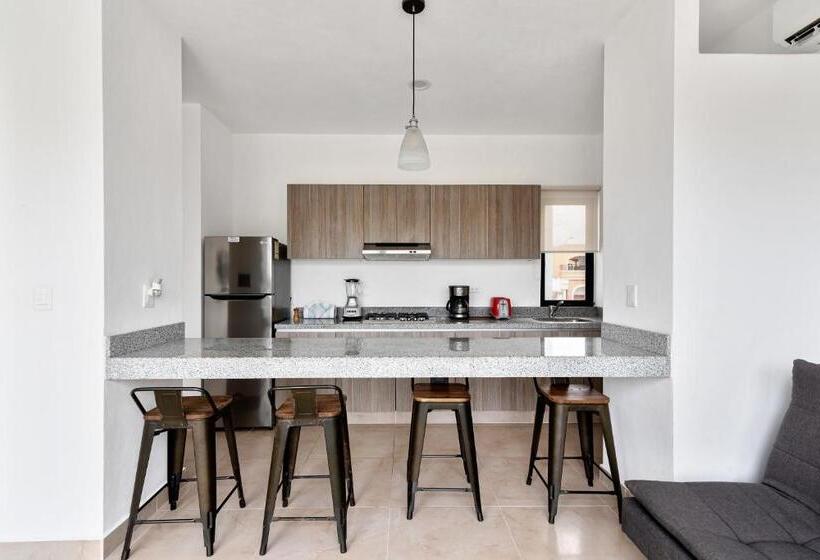 Апартаменты 1 Спальня, Vela S Condos Ocean Front
