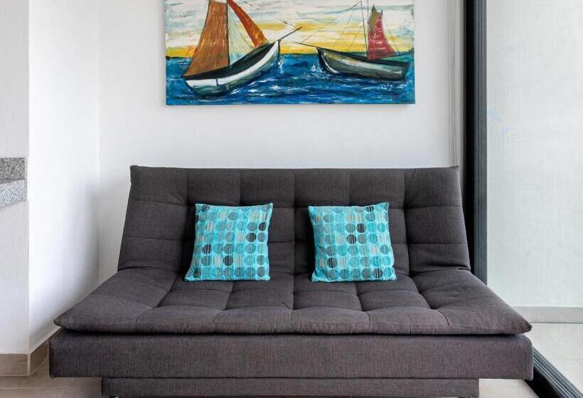 Apartament 1 Sypialnia Widok Boczny Morze, Vela S Condos Ocean Front