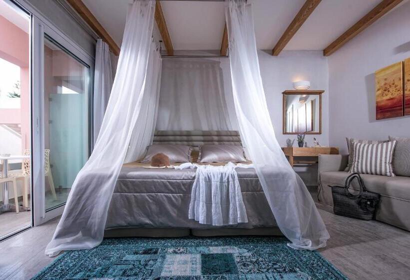 Люкс Классика, Omiros Boutique Hotel   Adults Only