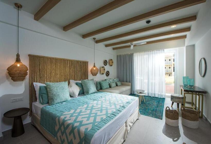 Полулюкс с Балконом, Omiros Boutique Hotel   Adults Only