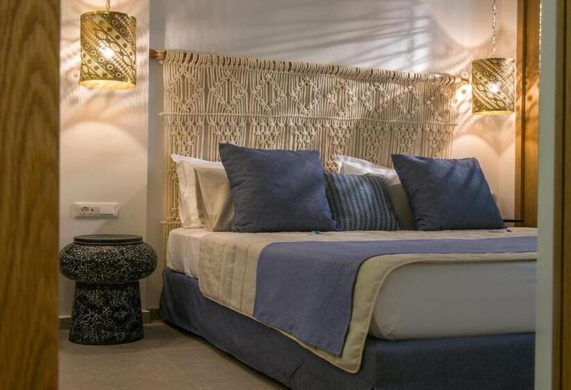 스위트 킹사이즈 침대, Omiros Boutique Hotel   Adults Only