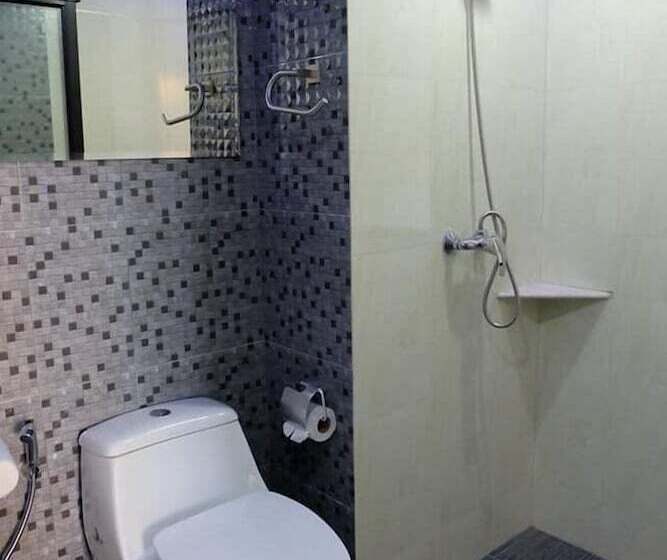 디럭스 룸, Rimnatee Resort Trang