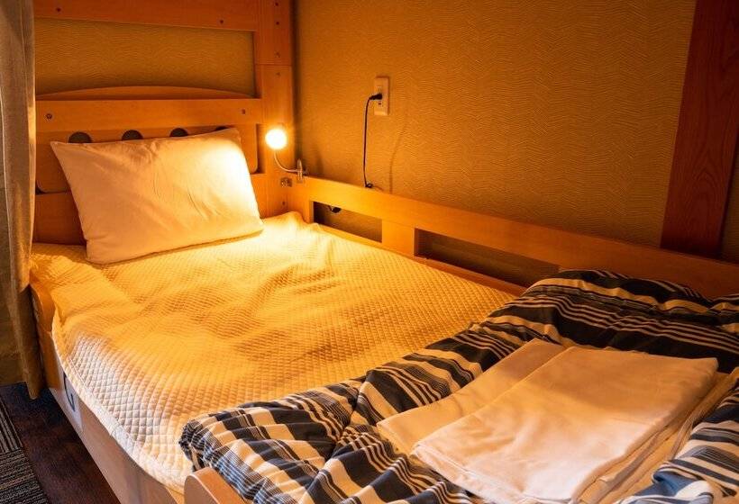 Кровать в Общей Комнате, Guest House Ouka