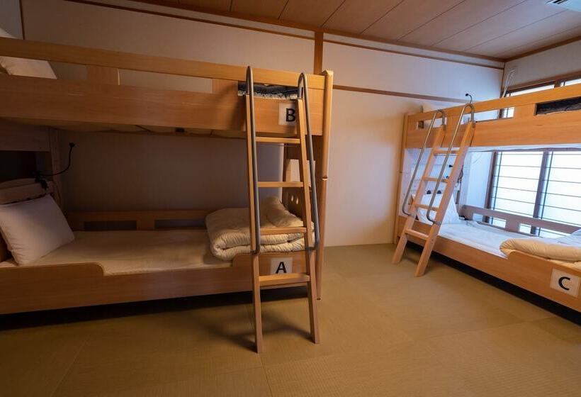 Семейный Номер Совместный Санузел, Guest House Ouka