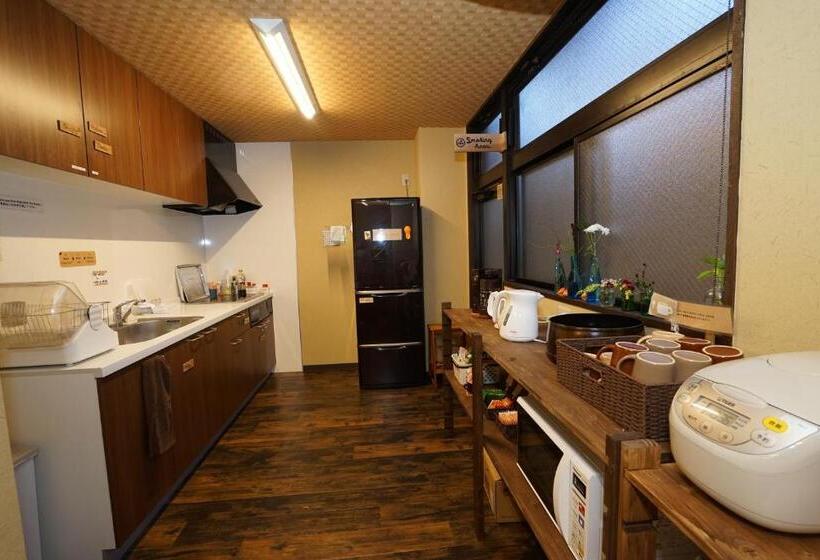 Семейный Номер Совместный Санузел, Guest House Ouka
