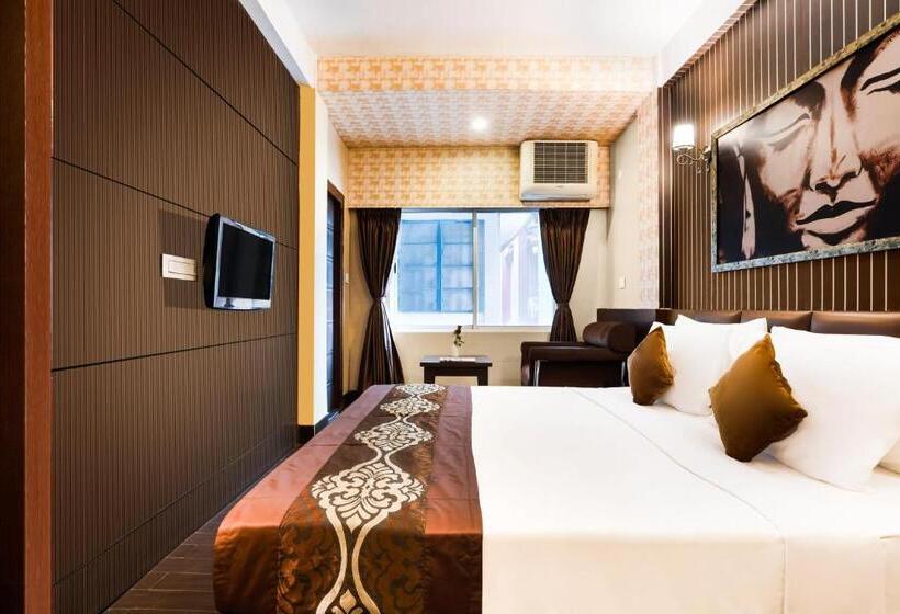 Номер Deluxe, Mount Embassy