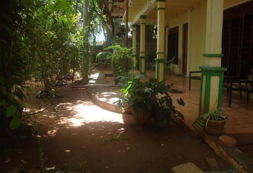 اتاق استاندارد, Sigiri Holiday Inn